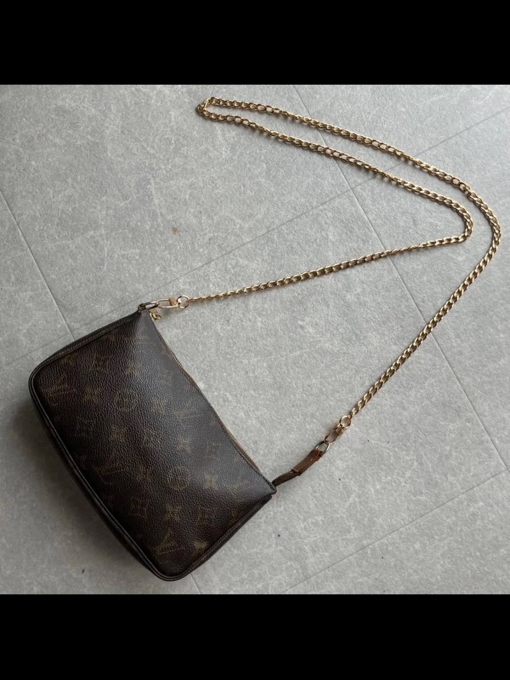 Louis Vuitton Monogram Shoulder Bag in Brown and Gold - Picture 3 of 15